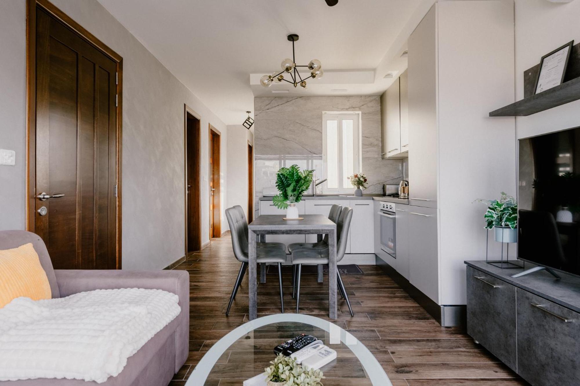 La88 Bayview Penthouse With Jacuzzi Apartman Sliema Kültér fotó